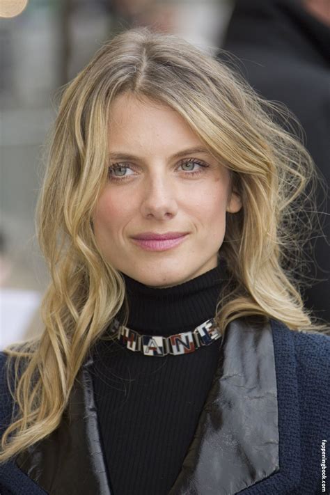 mélanie laurent nackt|MELANIE LAURENT Nude